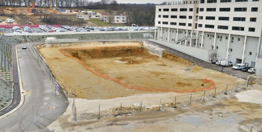 Chantier terrassement CHRU Besançon - TP JCB Groupe Bonnefoy