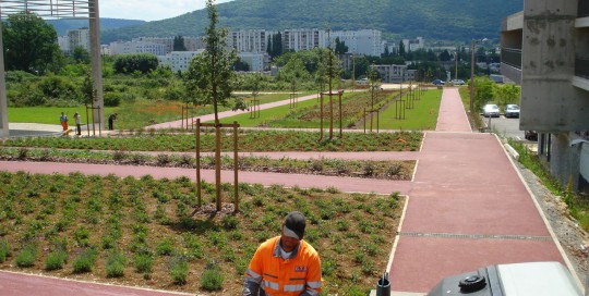 Aménagement de voies piétonnes à Besançon - TP JCB Groupe Bonnefoy