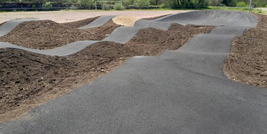 Pump Track Champagnole - Réalisation TP JC Bonnefoy - Groupe Bonnefoy